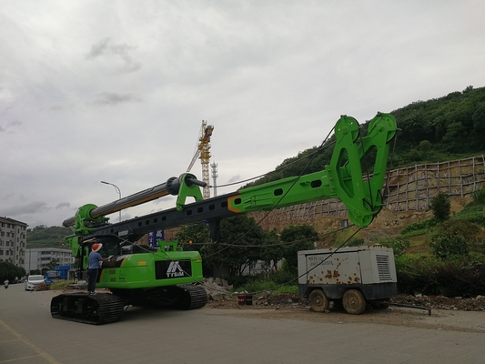 220kN.M ماشین حفاری سوراخ چرخدار KR220C 66t عمق حفاری 64 / 51m 35 Mpa ماشین حفاری چرخدار