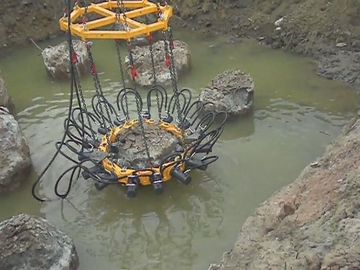Φ300 - Φ1050 mm Round Concrete Hydraulic Pile Breaker For Engineering Construction Tools